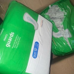 Amazon Basics Men's Incontinence Guards, Maximum Absorbency, 104 Count, White